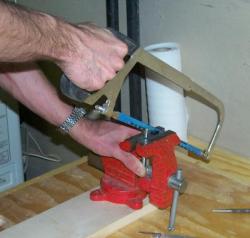 Cutting bolt slot